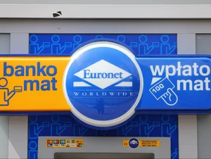 Miniatura: Stracił 800 zł we wpłatomacie. Bank...