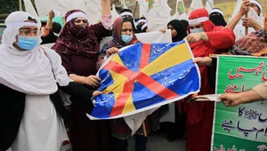 Miniatura: Protest przed ambasadą Szwecji w...