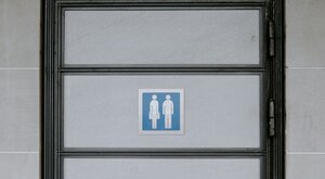 Miniatura: Filmował ludzi w toaletach. 43-letni...