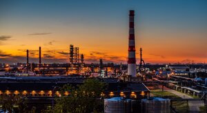 Miniatura: Rafineria Rosnieftu zaopatrująca Moskwę...