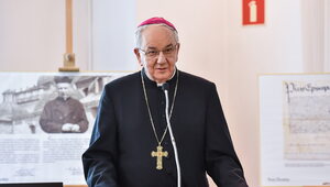Arcybiskup z Lublina prosi księży o wsparcie szpitali. Podał minimalną...