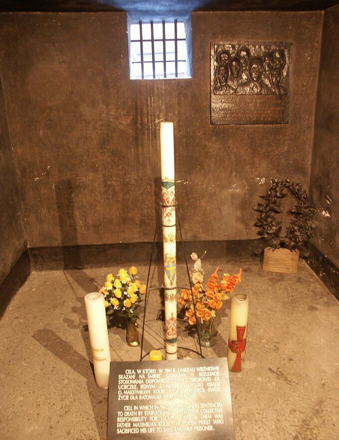 Cela śmierci św. Maksymilina Marii Kolbego w obozie Auschwitz