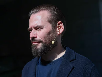 Miniatura: Zdjęcia Stanowskiego w klubie go-go...