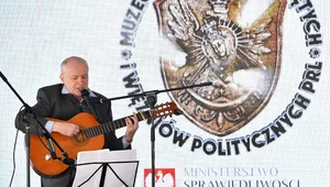 Miniatura: Czarna owca