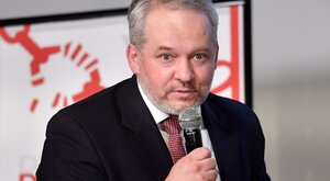 Miniatura: Zmiana na szczycie znanego tytułu....