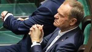 Miniatura: Tusk kontynuuje czystki po PiS. Premier...