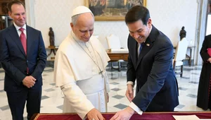 Miniatura: Uda się naprawić relacje? Watykan: Papież...