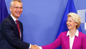 Miniatura: Stoltenberg: Partnerstwo między UE i NATO...