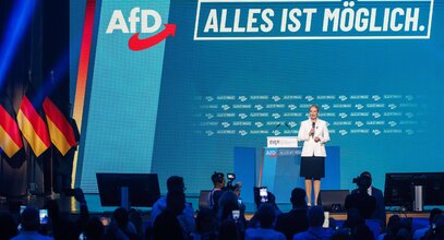 Miniatura: Rekordowe poparcie dla AfD. Takiego wyniku...