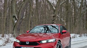 Miniatura: Honda Civic e:HEV