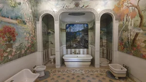 Miniatura: Na złotym tronie