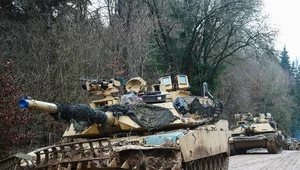 Miniatura: Transfer czołgów Abrams z Australii na...