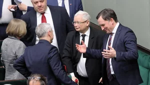 Miniatura: Zaskakujący sondaż. PiS idzie po trzecią...