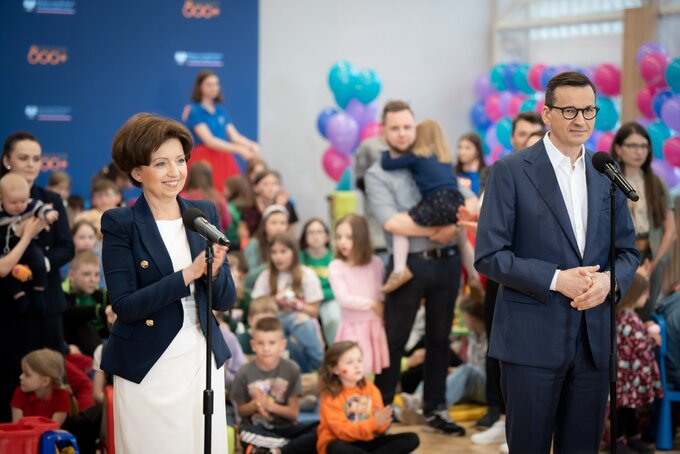 Premier Mateusz Morawiecki i Minister Marlena Maląg