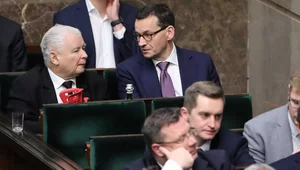 Miniatura: PiS prowadzi, ale KO zaczyna odrabiać...