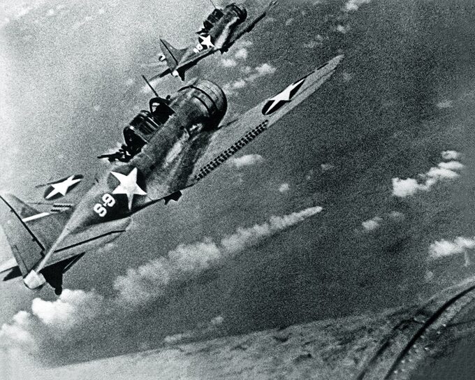 Amerykańskie samoloty w czasie bitwy o Midway