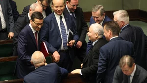 Miniatura: PiS prowadzi, SLD zamyka podium,...