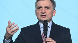 Miniatura: Ziobro: Andrzej Duda wywiesił białą flagę....