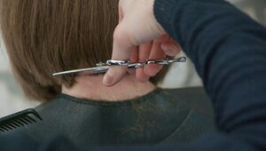 Miniatura: Austria: Wybierasz się do fryzjera?...
