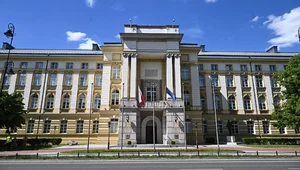 Miniatura: Protest przed siedzibą KPRM. Nauczyciele...
