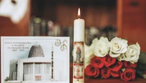 Miniatura: Świeca Niepodległości w Świątyni...