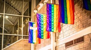 Miniatura: Stosunek Kościoła katolickiego do LGBT