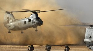 Miniatura: Trump wysyła tysiące marines. Zajmą...