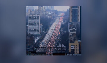 Ludzie uciekają z Kijowa 