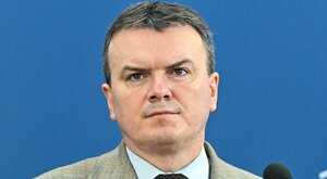 Miniatura: Mariusz Krystian na premiera!