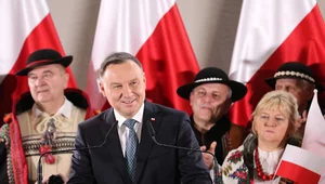 Miniatura: Wzrost poparcia dla Andrzeja Dudy. Co z II...