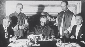 Miniatura: Zabić Hitlera. Pius XII i szpiedzy w...