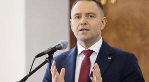 Miniatura: Nawrocki nie rozumie, co podpisuje