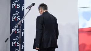 Miniatura: Rezygnacja to za mało. Miażdżąca ocena...