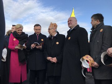 Prezydent Andrzej Duda wraz z małżonką Agatą Kornhauser-Dudą uczestniczą w IV Orszaku Trzech Króli, z okazji Święta Objawienia Pańskiego w Skoczowie 