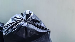 Miniatura: Emeryci mogą nie płacić za śmieci. Wielu...