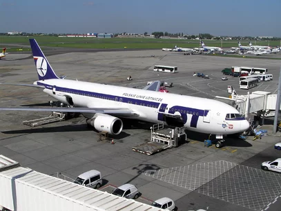 Miniatura: Niepokojące relacje pilotów LOT. "Boją się...