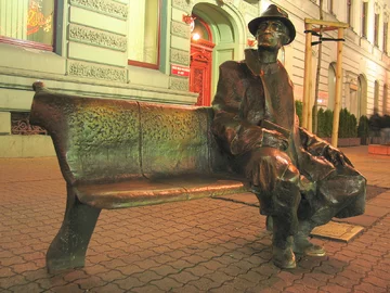 Kto jest autorem "Kwiatów polskich"?