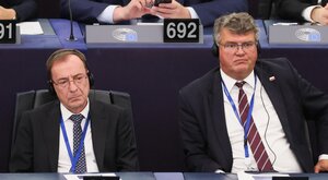 Miniatura: Kamiński i Wąsik nie stawili się przed...