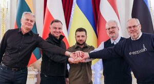 "Polska i kraje bałtyckie proszą się o denazyfikację"