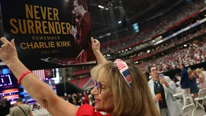 Miniatura: Tysiące żegnają Charliego Kirka....