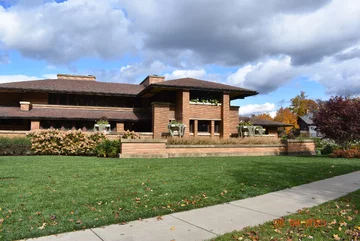 Dom Martina Buffallo 