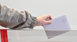 Miniatura: Polacy zagłosują w II turze wyborów....