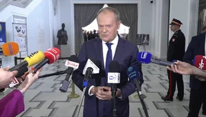 Miniatura: Tusk przerwał milczenie ws. afery z...