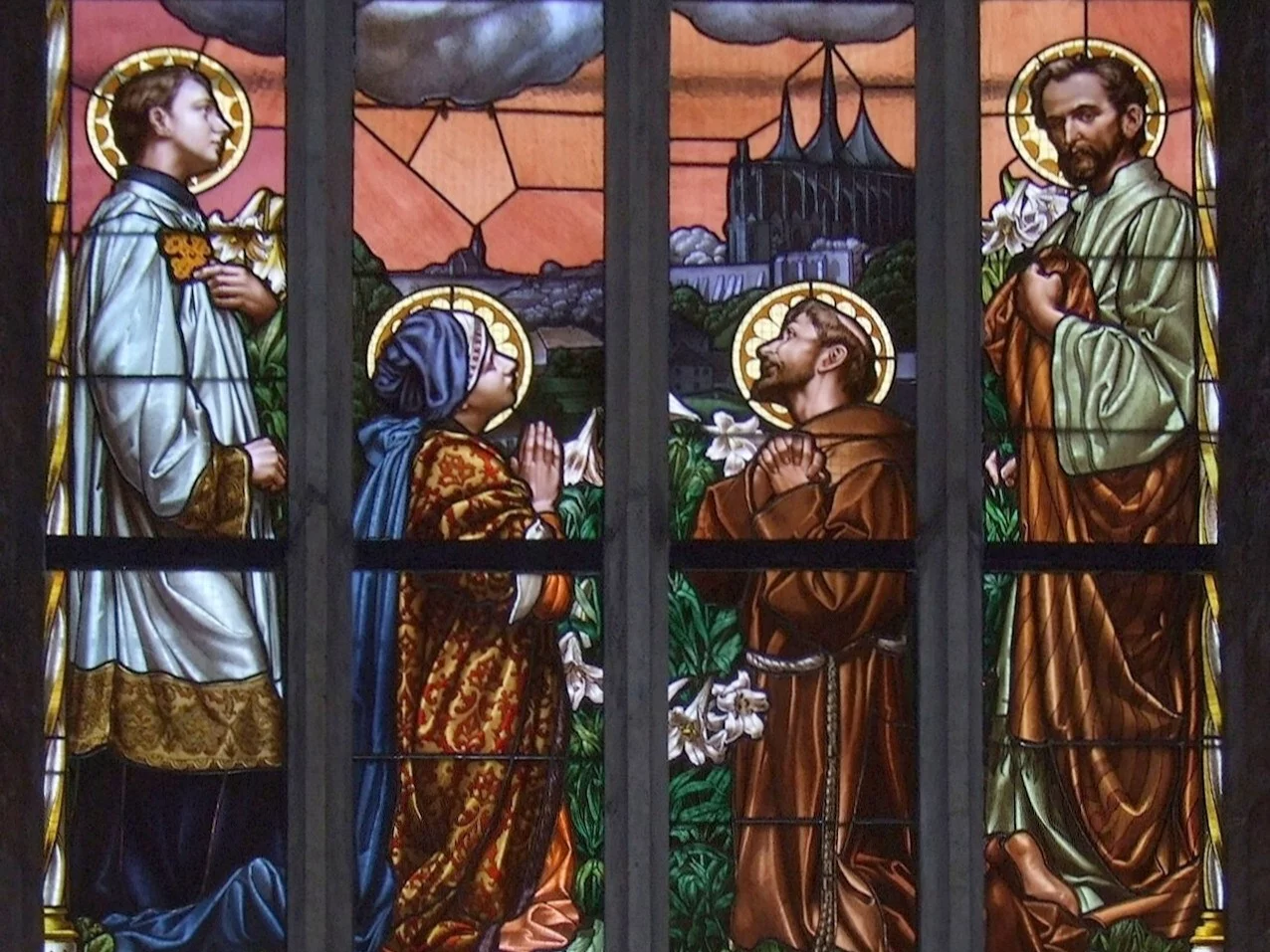 Uroczystość Wszystkich Świętych. "Doznają chwały nieba"