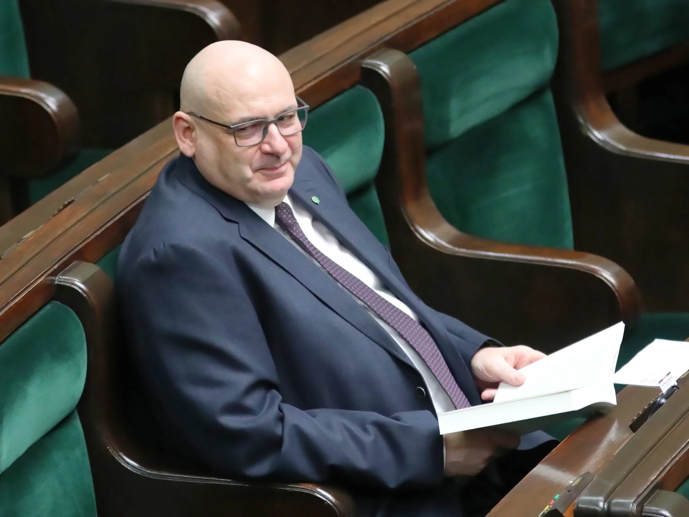 800 plus tylko dla pracujących? Polityk PSL potwierdza