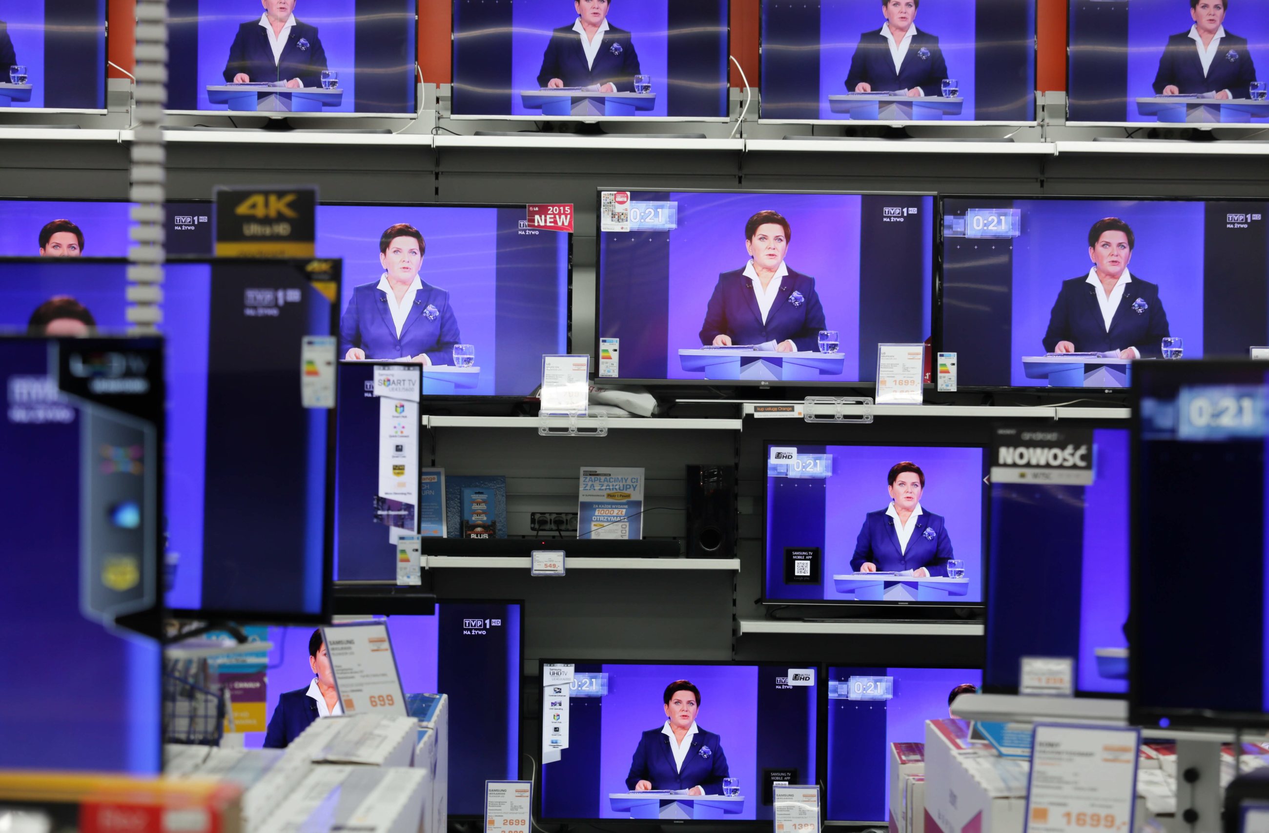 Warszawa, 2015. Beata Szydło podczas debaty telewizyjnej