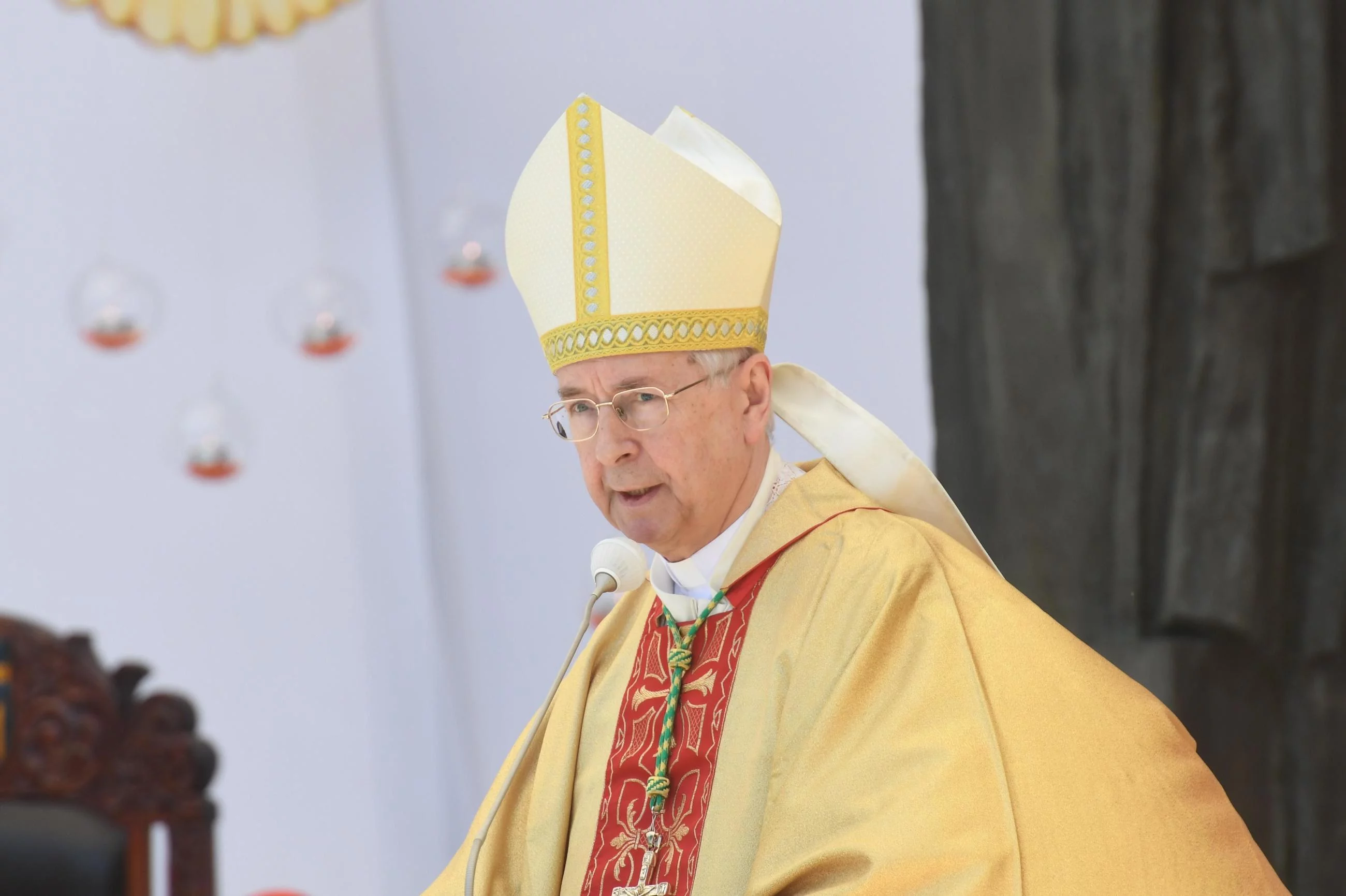 Przewodniczący Konferencji Episkopatu Polski metropolita poznański abp Stanisław Gądecki podczas mszy świętej ku czci św. Stanisława