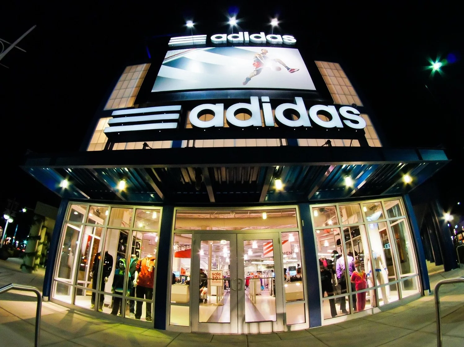 Adidas, zdjęcie ilustracyjne