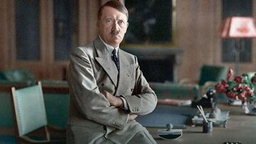 Adolf Hitler. Zdjęcie wykonane przez jego osobistego fotografa Heinricha Hoffmanna, kolorowane.