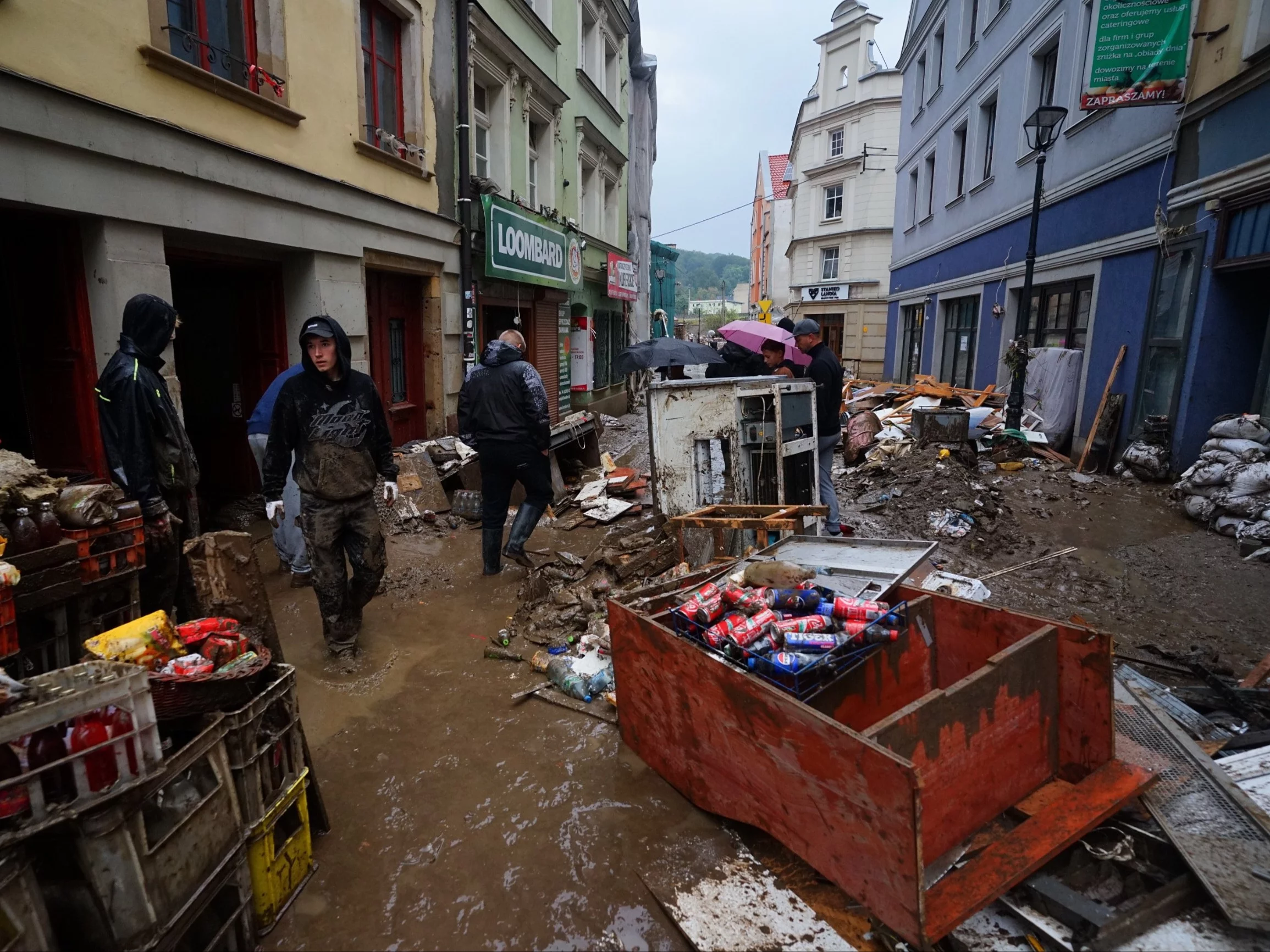Afera w Wodach Polskich. Odebrano fikcyjne prace za setki tysięcy złotych